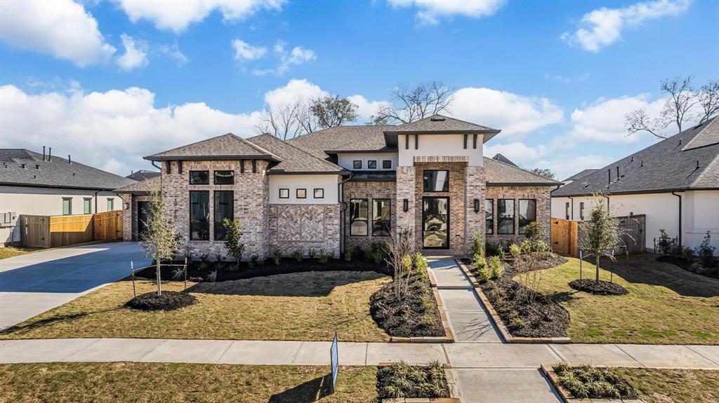 For Sale 10110 Mariner Oaks Drive, Missouri City, TX 77459 5 Beds