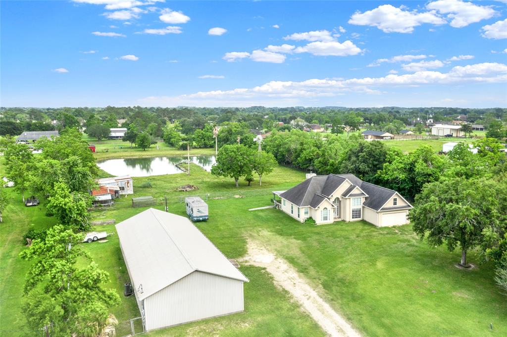 1615 Cemetery Rd, Santa Fe, TX 77517