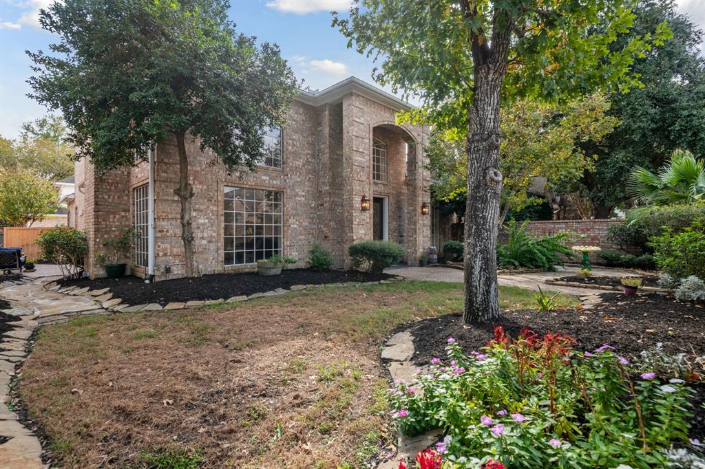 5035 Huntwick Parc Ct, Houston, TX 77069