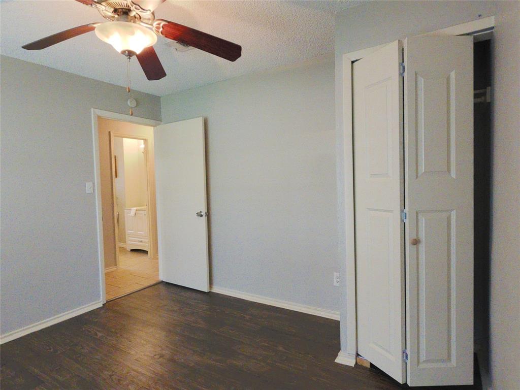 4533 29th St, Dickinson, TX 77539