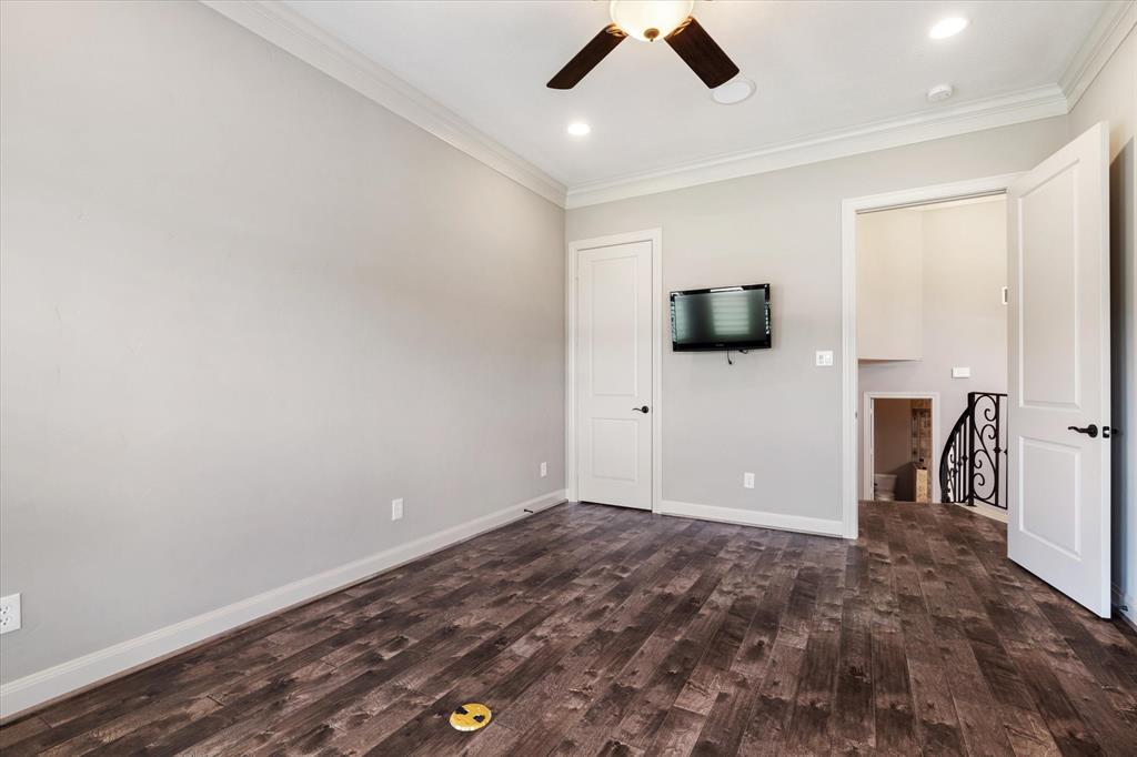 4756 Dutton Lake Dr, Baytown, TX 77523