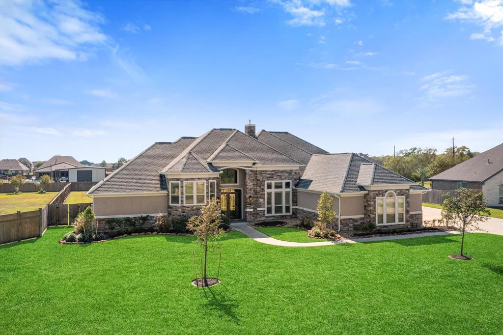 4756 Dutton Lake Dr, Baytown, TX 77523