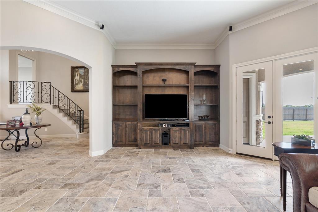 4756 Dutton Lake Dr, Baytown, TX 77523