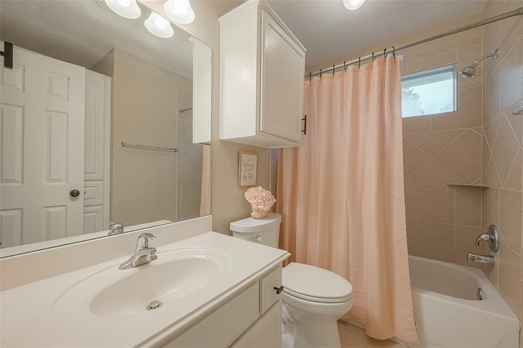 32418 Oxbow Ct, Fulshear, TX 77441