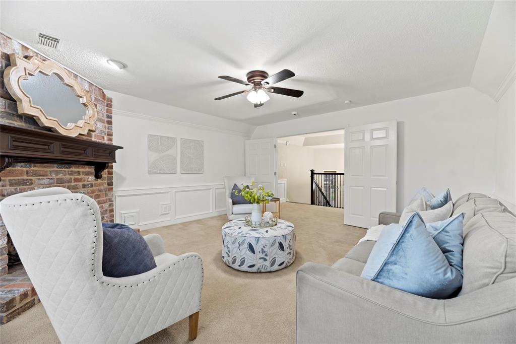 14714 Oak Bluff Ct, Houston, TX 77070