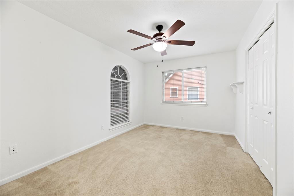 14714 Oak Bluff Ct, Houston, TX 77070