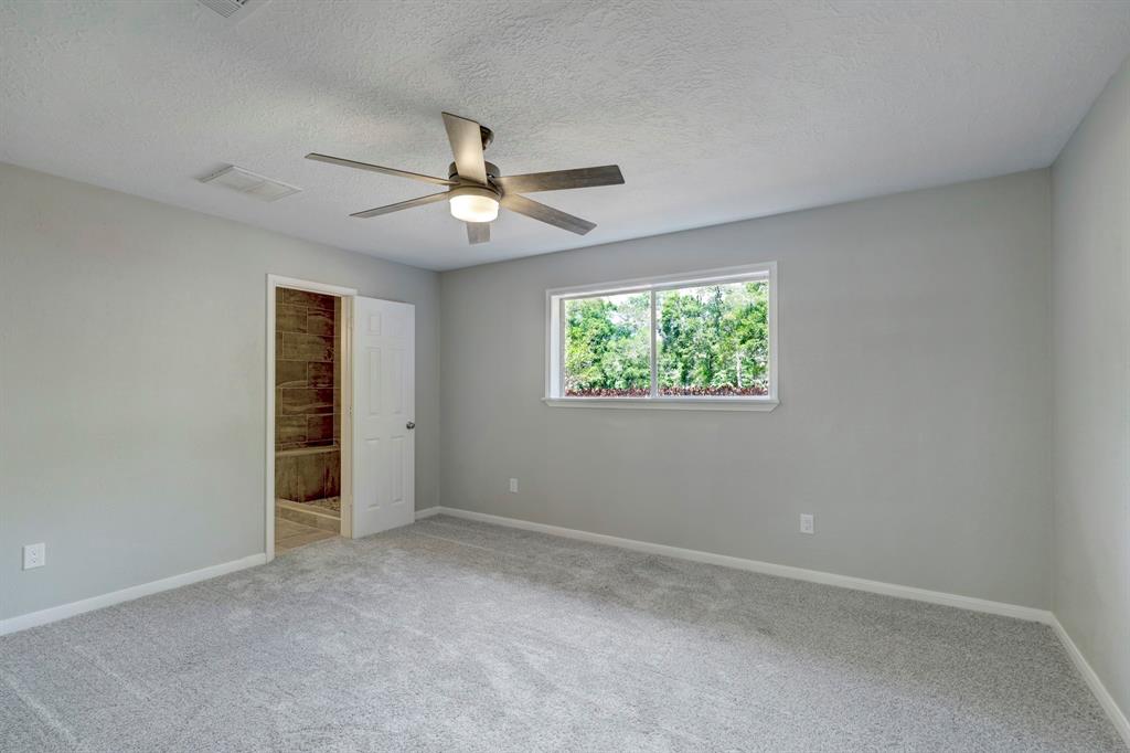 25869 Magnolia Dr, Splendora, TX 77372