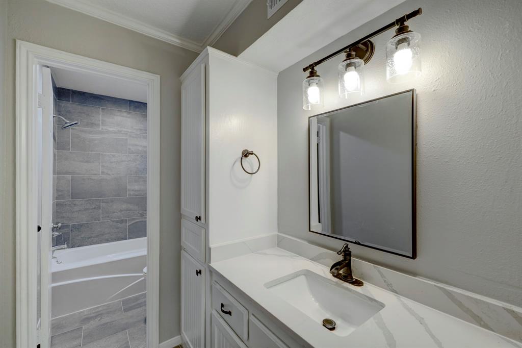 25869 Magnolia Dr, Splendora, TX 77372