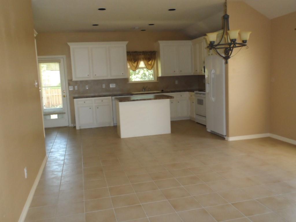 159 Snug Harbor Dr, Conroe, TX 77356