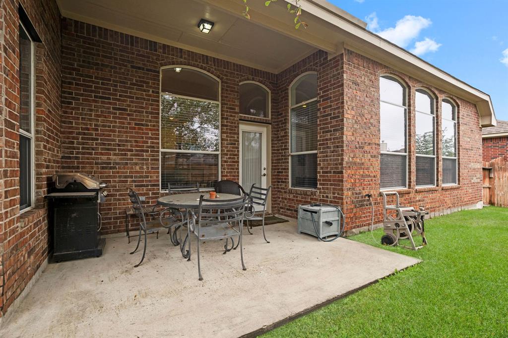 25706 Northcrest Dr, Spring, TX 77389