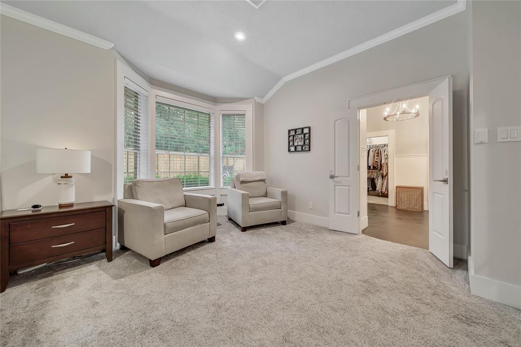 11 Highland Green Pl, The Woodlands, TX 77381