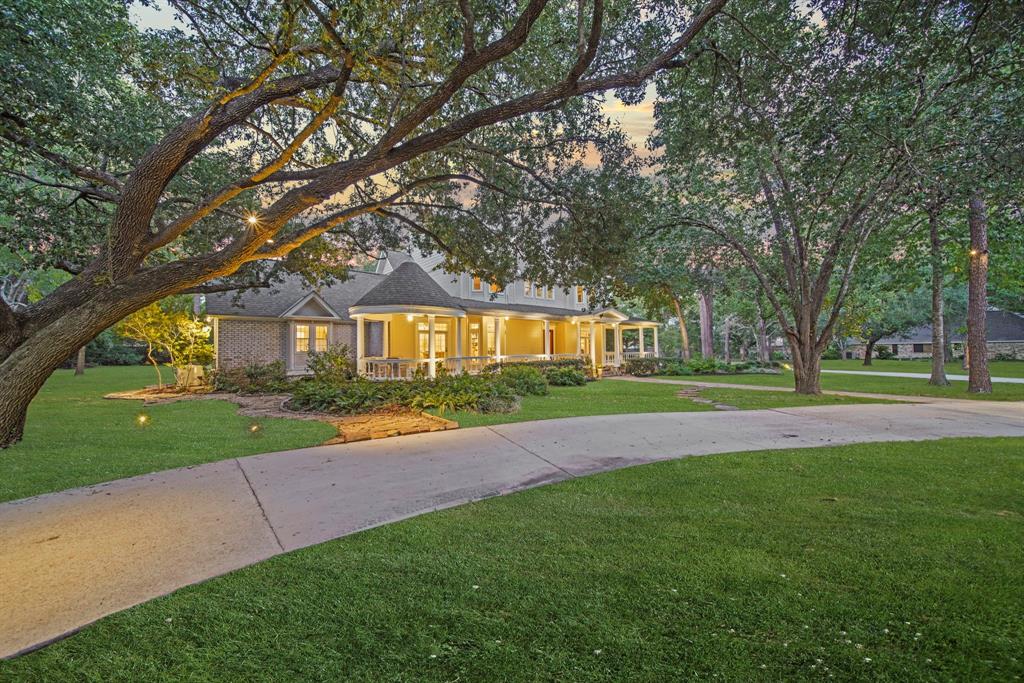 11018 Albury Park Ln, Tomball, TX 77375