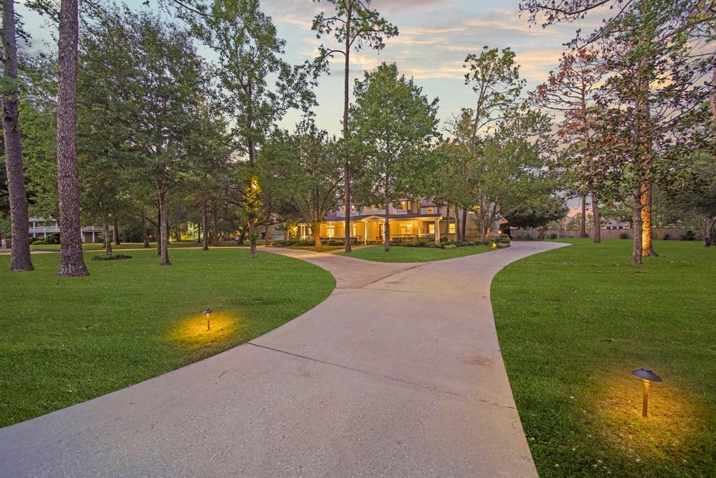 11018 Albury Park Ln, Tomball, TX 77375