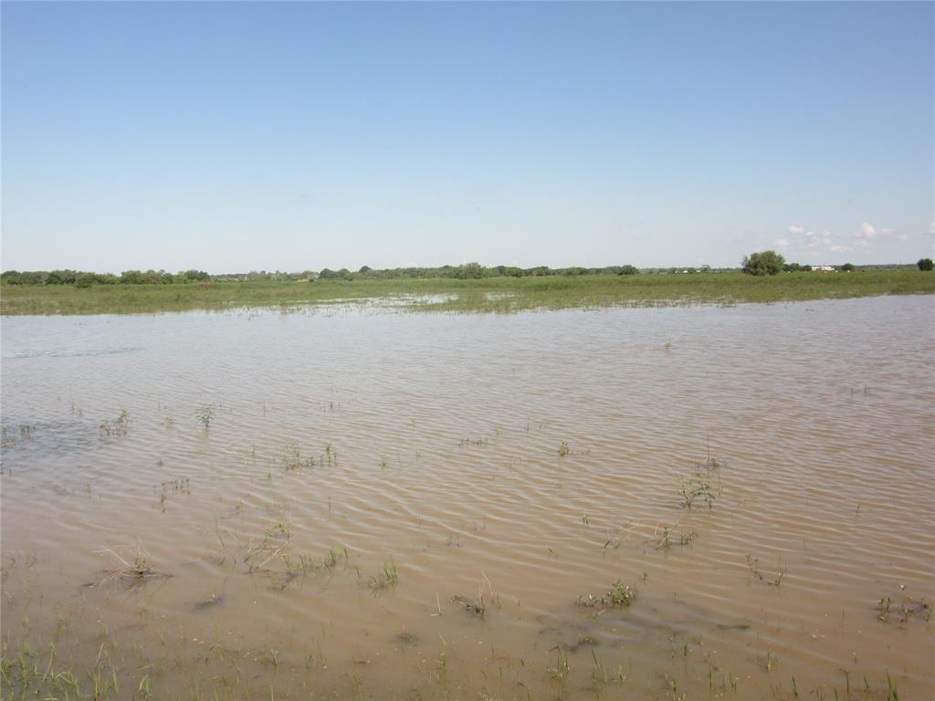 000 CR 106, Rock Island, TX 77470