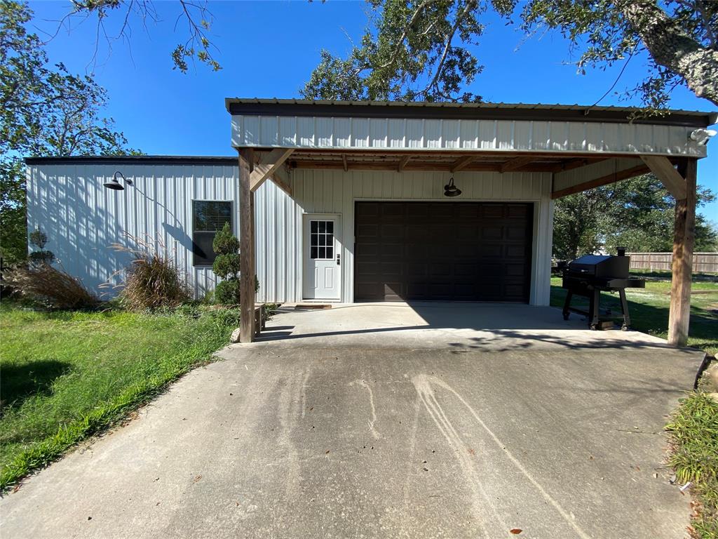 7214 Avenue L, Santa Fe, TX 77510