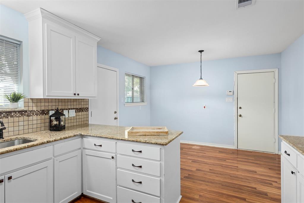 406 Llano St, Pasadena, TX 77504