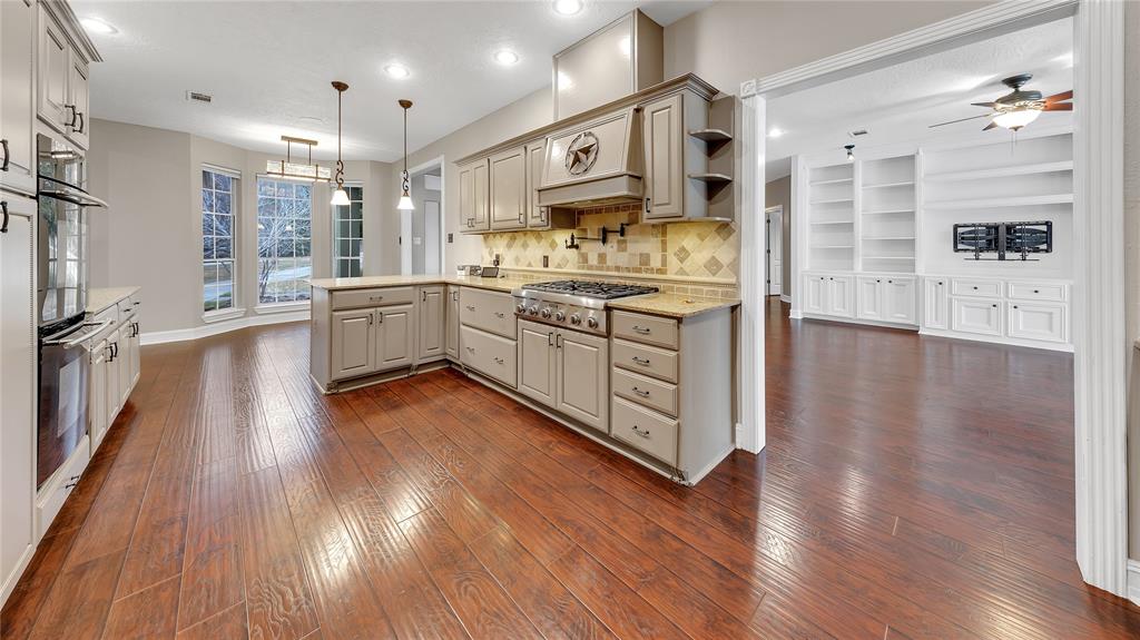 5010 Andershire Dr, Conroe, TX 77304