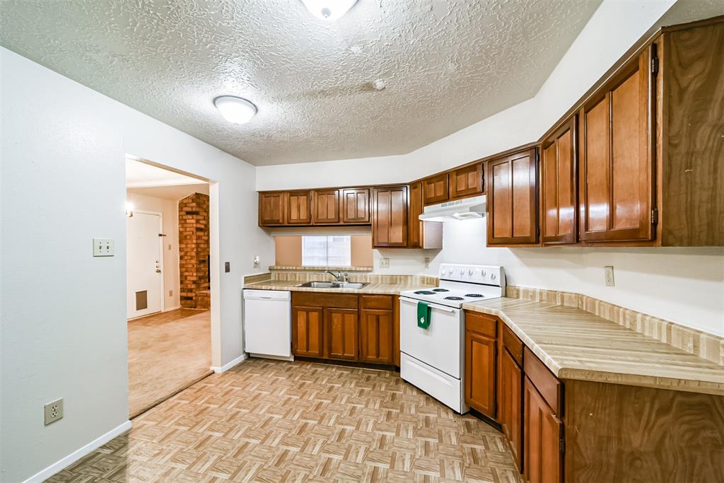 7202 Zieglers Grv, Richmond, TX 77469