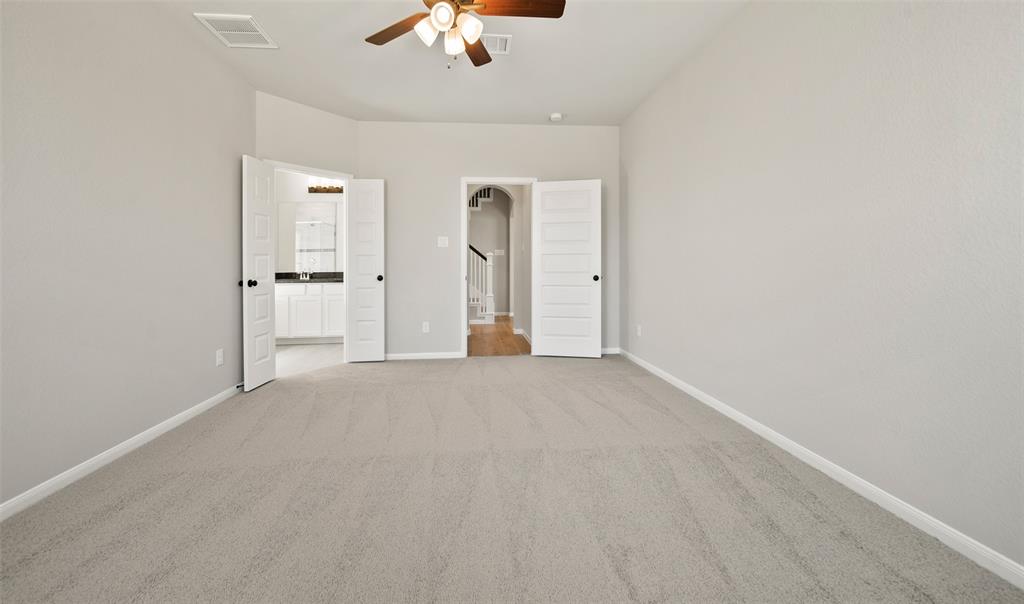 1727 Sun Dial Dr, Angleton, TX 77515