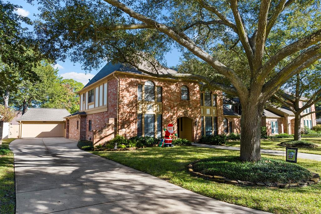 15818 S BARKERS LANDING ROAD, HOUSTON, TX 77079