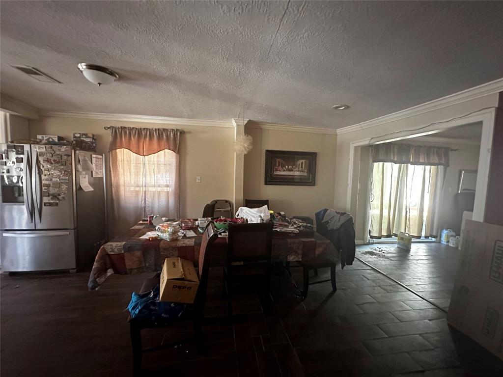 2685 Evangeline Dr, Vidor, TX 77662