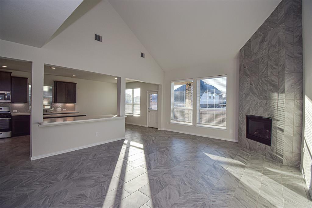 125 Dina Lane, Montgomery, TX 77356