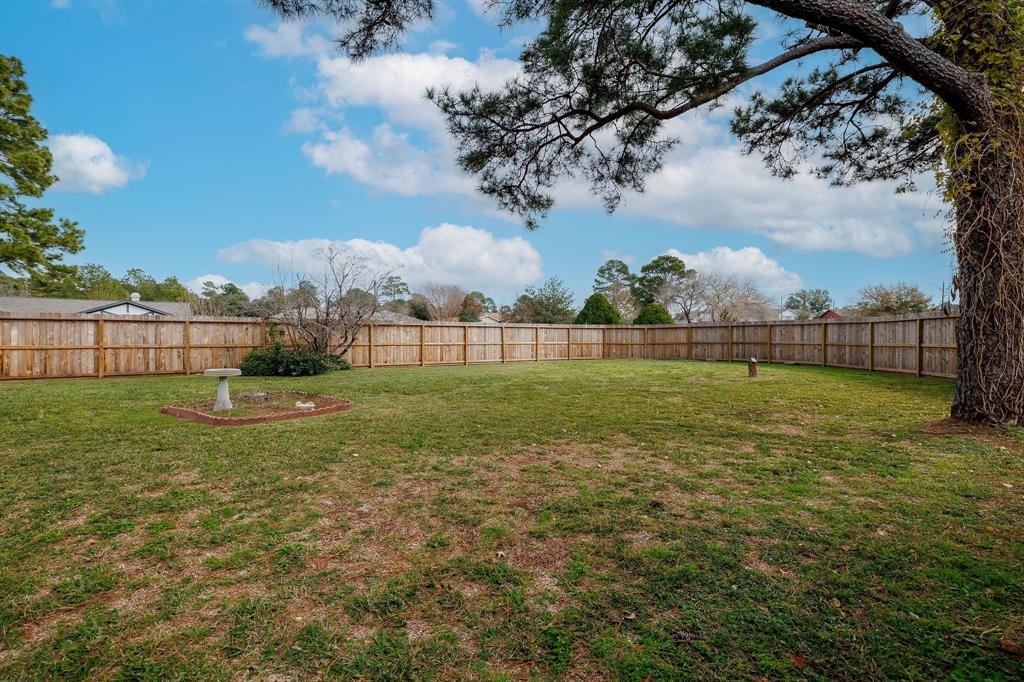 9714 Cane Creek Dr, Houston, TX 77070