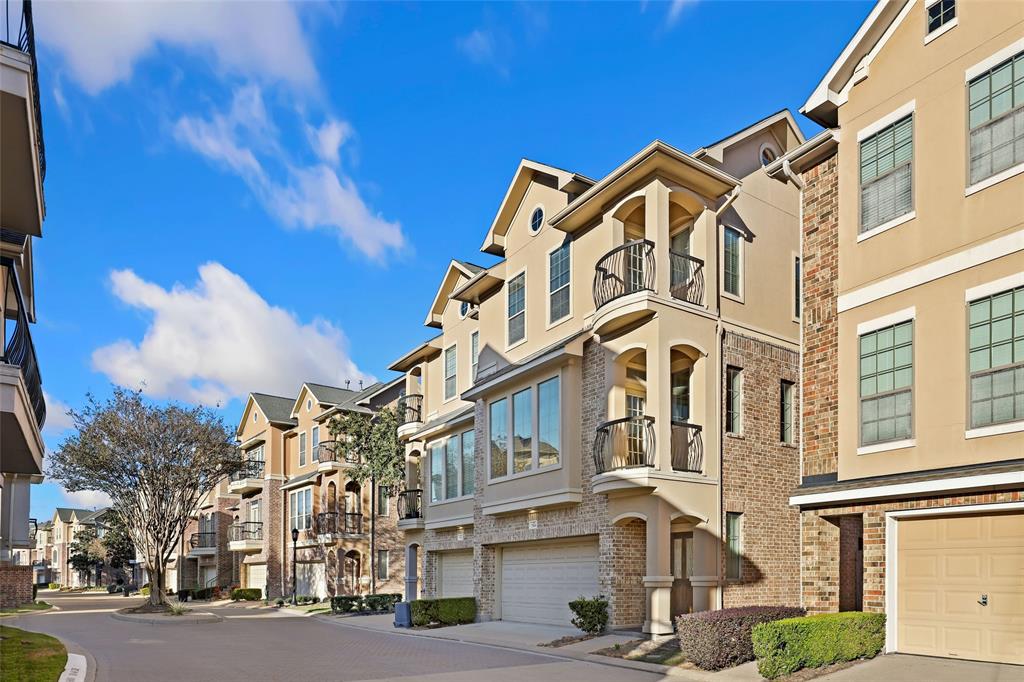 7918 Stoneyway Dr, Houston, TX 77040