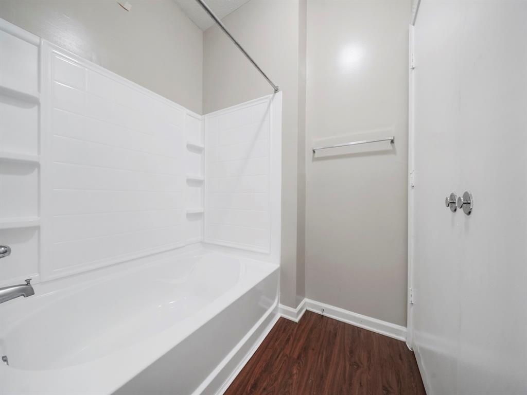 1840 Longmire Rd A1, Conroe, TX 77304