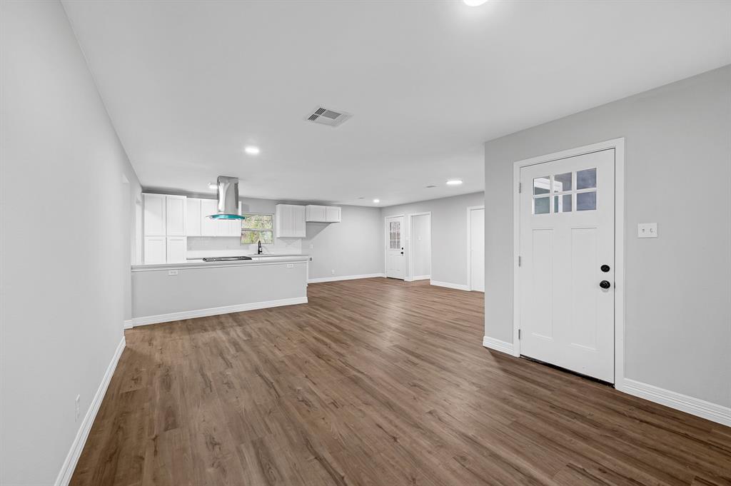 6631 Southbrook Dr, Houston, TX 77087