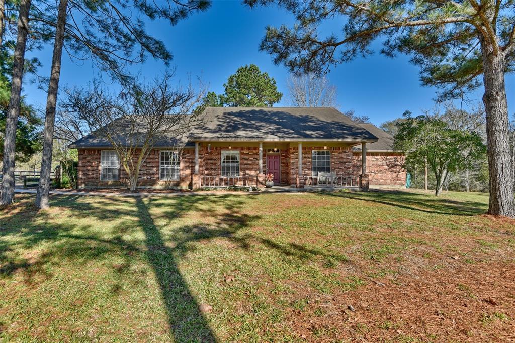 6940 Stokes Rd, Bellville, TX 77418