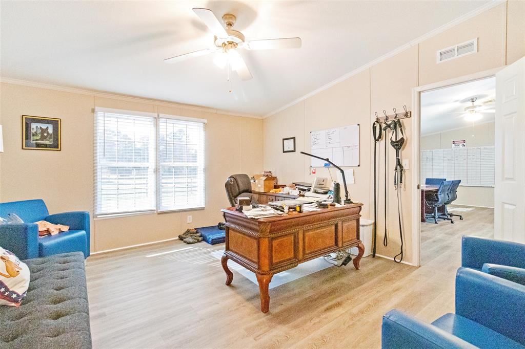 183 Mathis Dairy Rd, Huntsville, TX 77340