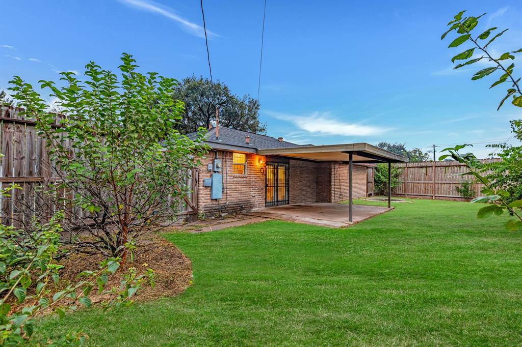 14903 Wellman Ln, Houston, TX 77060