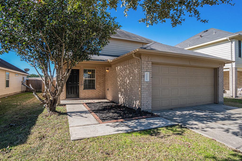 22359 Queenbury Hills Dr, Houston, TX 77073