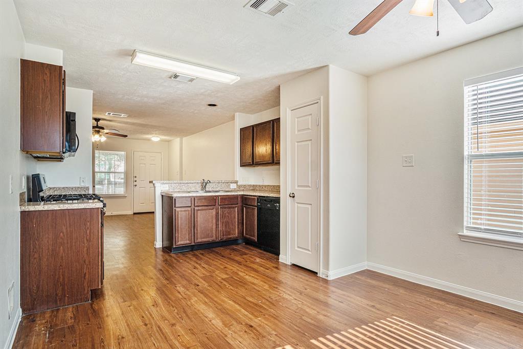 22359 Queenbury Hills Dr, Houston, TX 77073