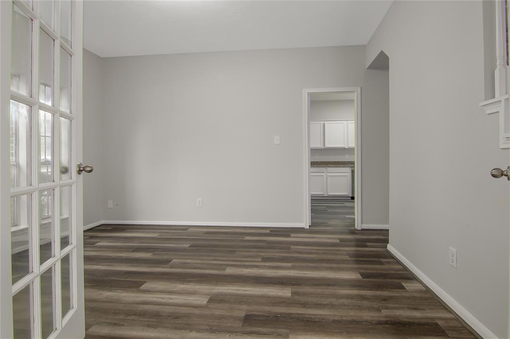 3307 Signal Hill Dr, Friendswood, TX 77546