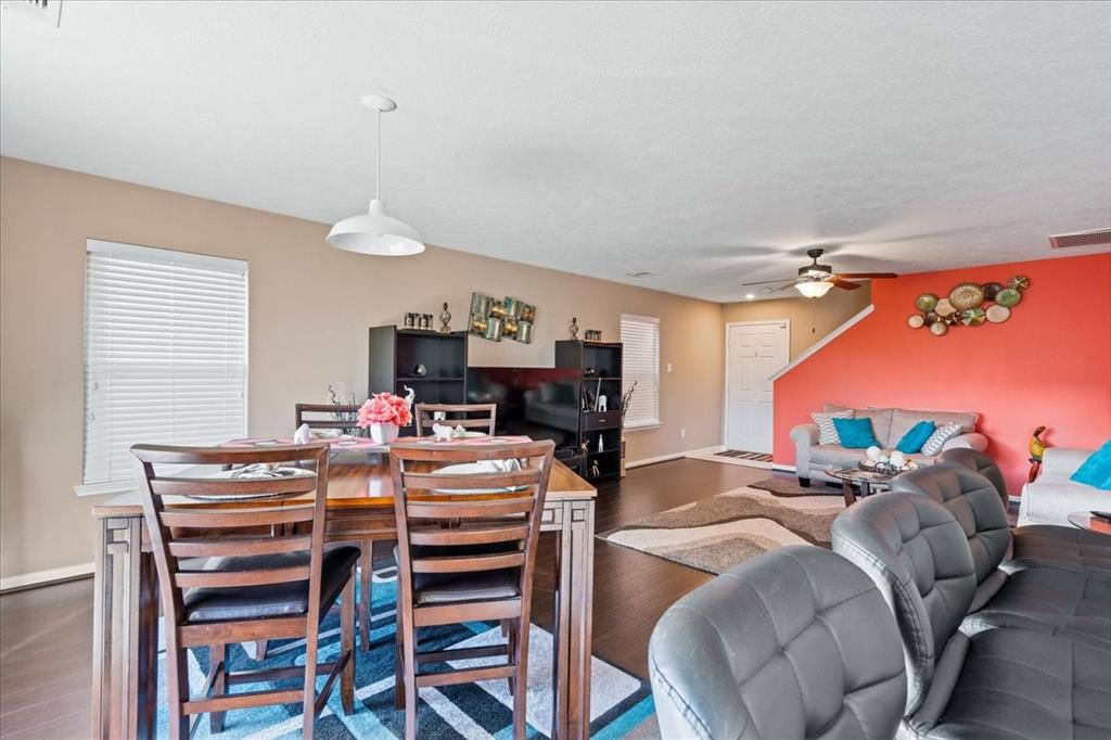 15111 Trinity Meadow Dr, Houston, TX 77489