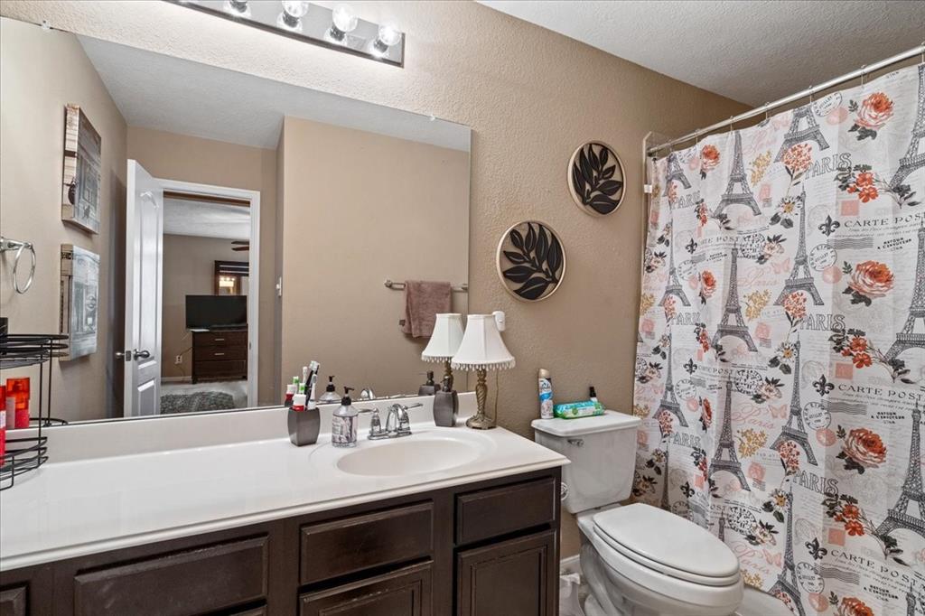 15111 Trinity Meadow Dr, Houston, TX 77489