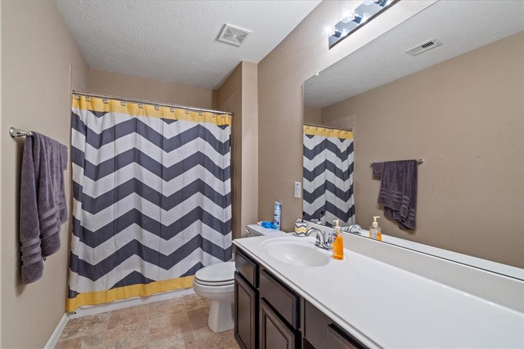 15111 Trinity Meadow Dr, Houston, TX 77489