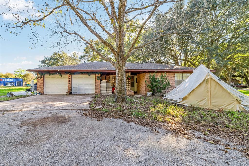 Homes for Sale in Richmond TX with Acreage Mason Luxury Homes