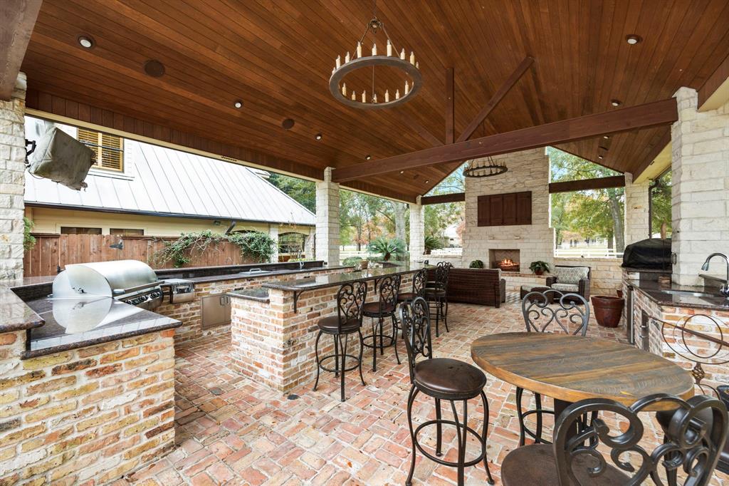 16915 Bridle Oak Dr, Cypress, TX 77433