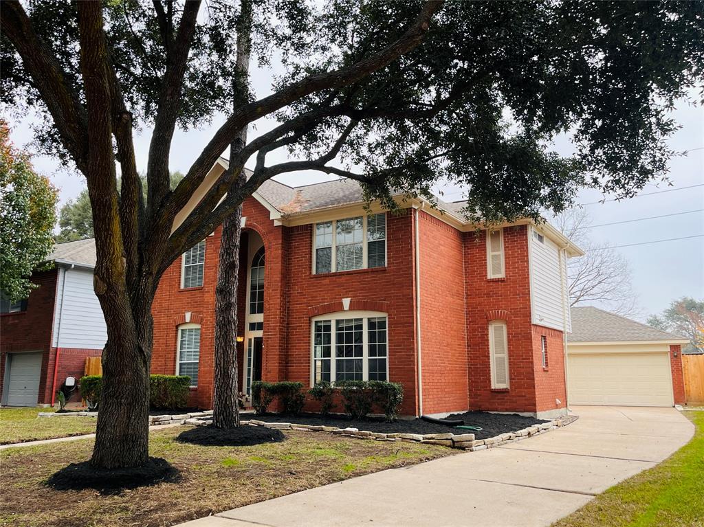 16426 Crossfield Dr, Houston, TX 77095