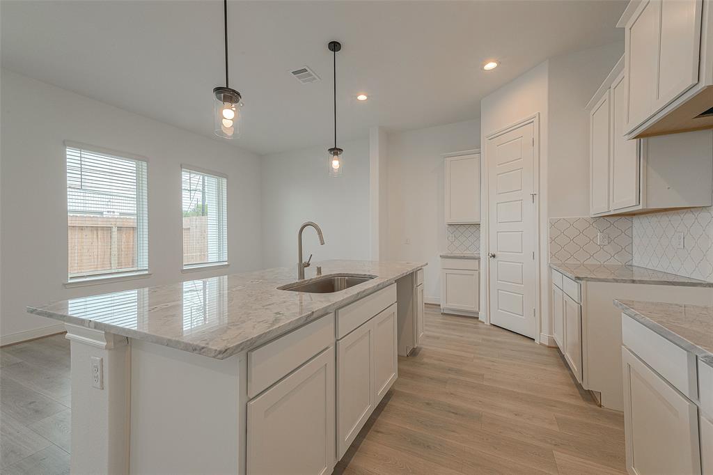 8908 Covenant Pl, Houston, TX 77055