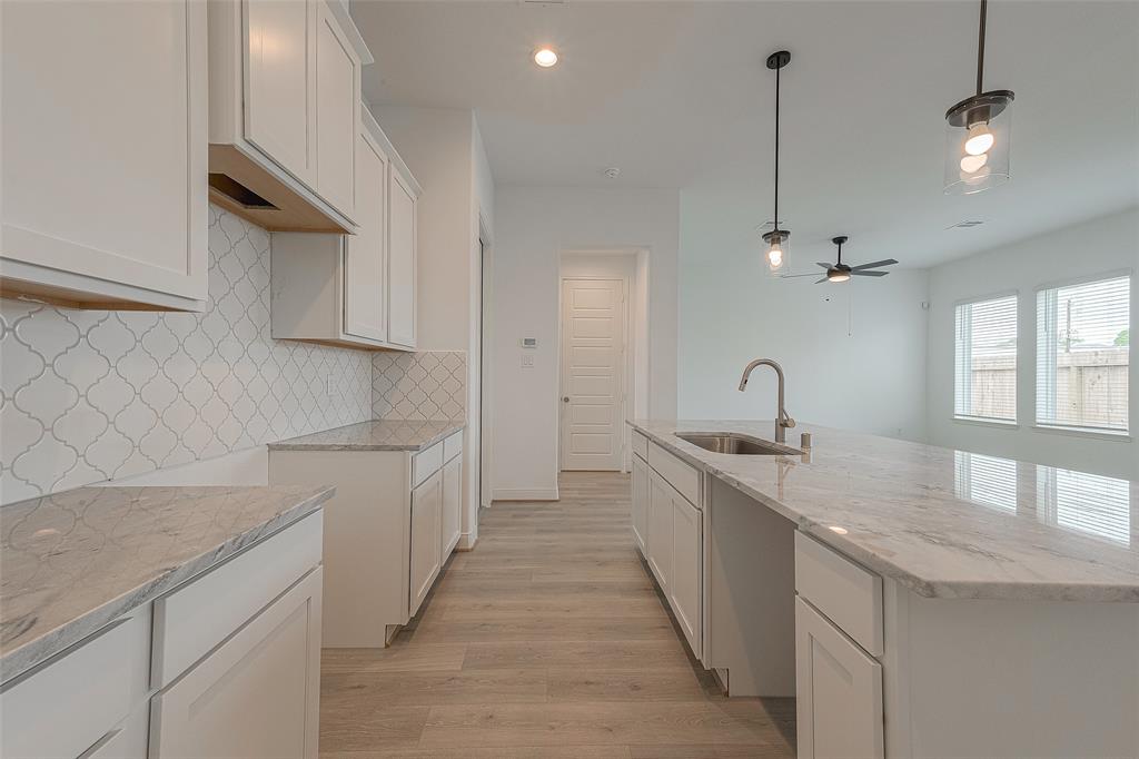 8908 Covenant Pl, Houston, TX 77055