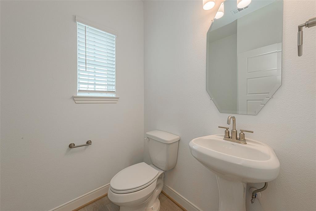 8908 Covenant Pl, Houston, TX 77055