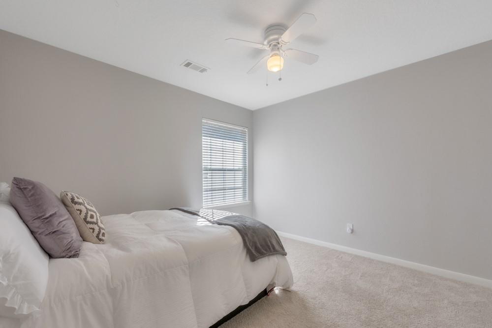 31 E Amberglow Cir, The Woodlands, TX 77381