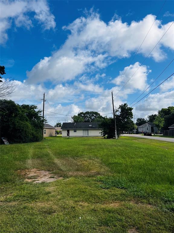 4104 Avenue A, Brookshire, TX 77423