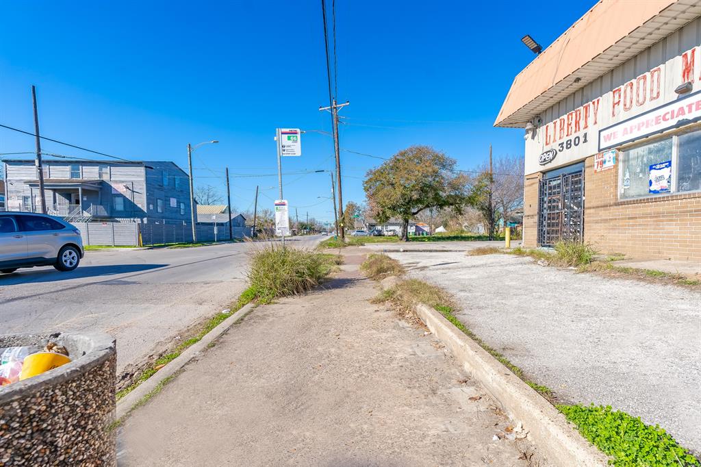 3801 Liberty Rd, Houston, TX 77026