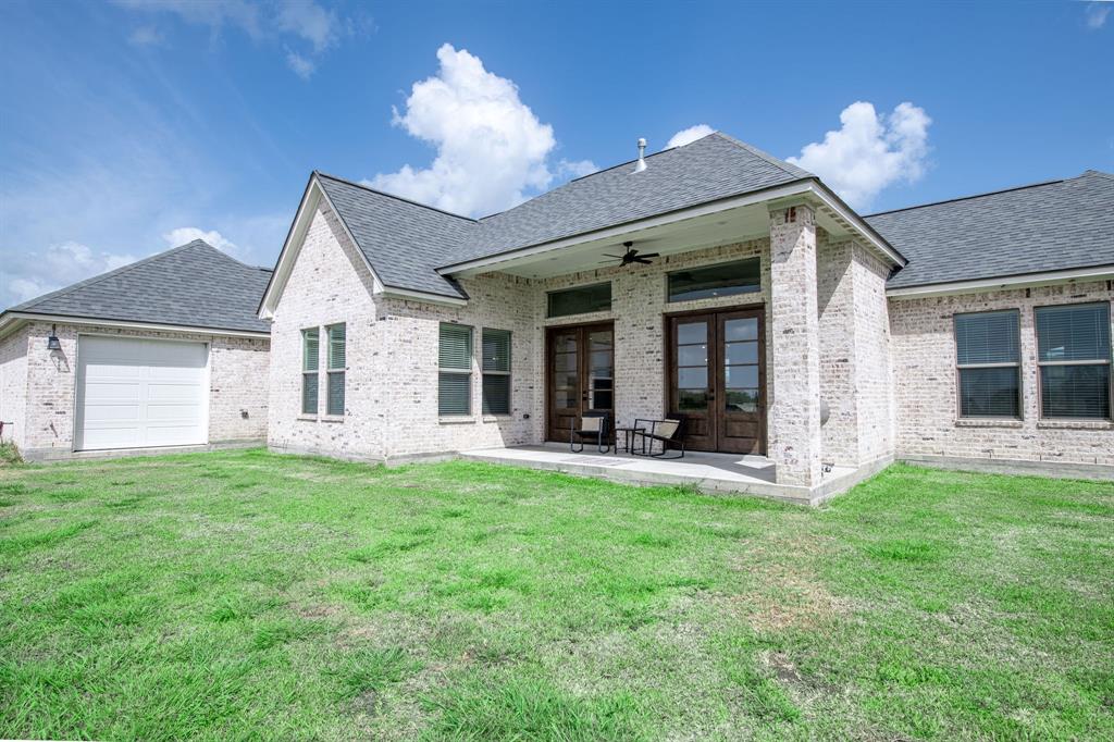 32819 Amberjack Dr, Richwood, TX 77515