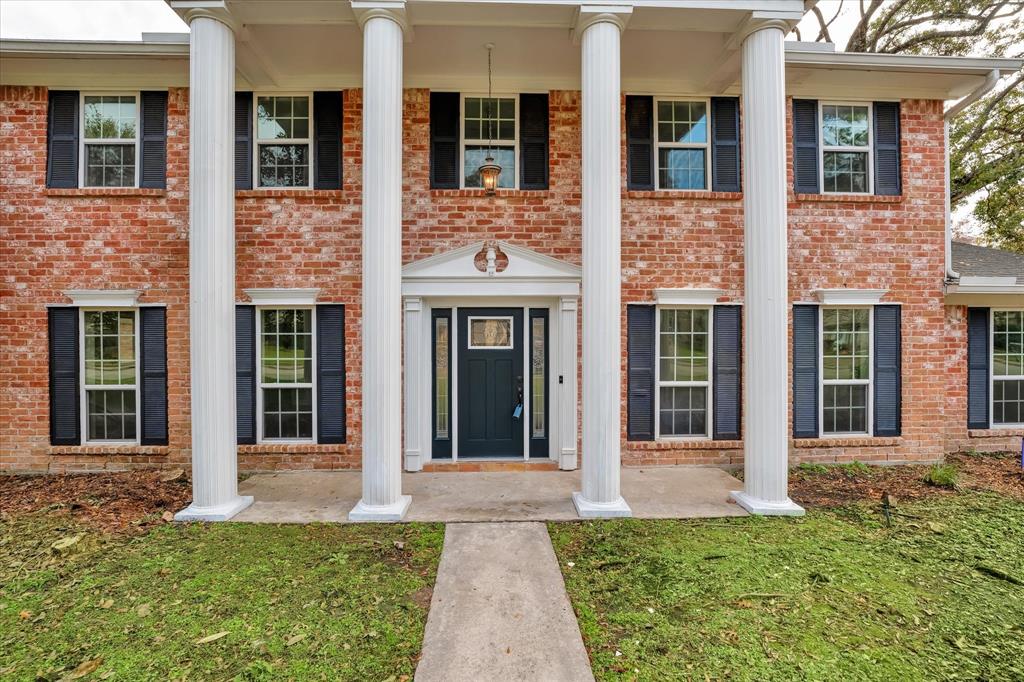831 Appomattox Dr, Spring, TX 77380